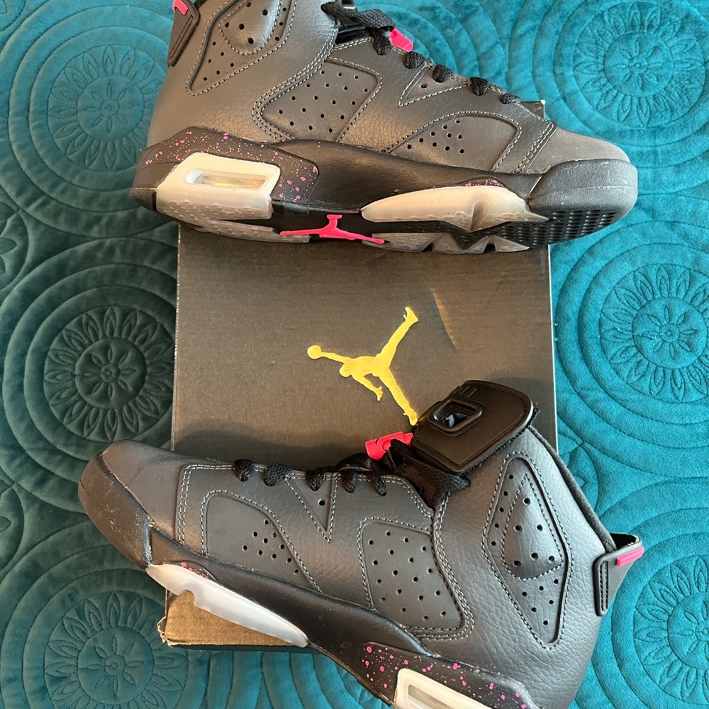 Air Jordan 6 Retro GG